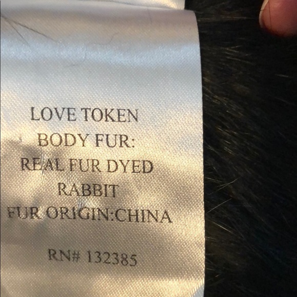 Beautiful Black Fur Vest - Picture 5 of 8